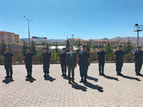 Kaymakamımız Sayın Mücahit Zıvlak İlçe Jandarma Komutanlığını  Ziyaret Etti